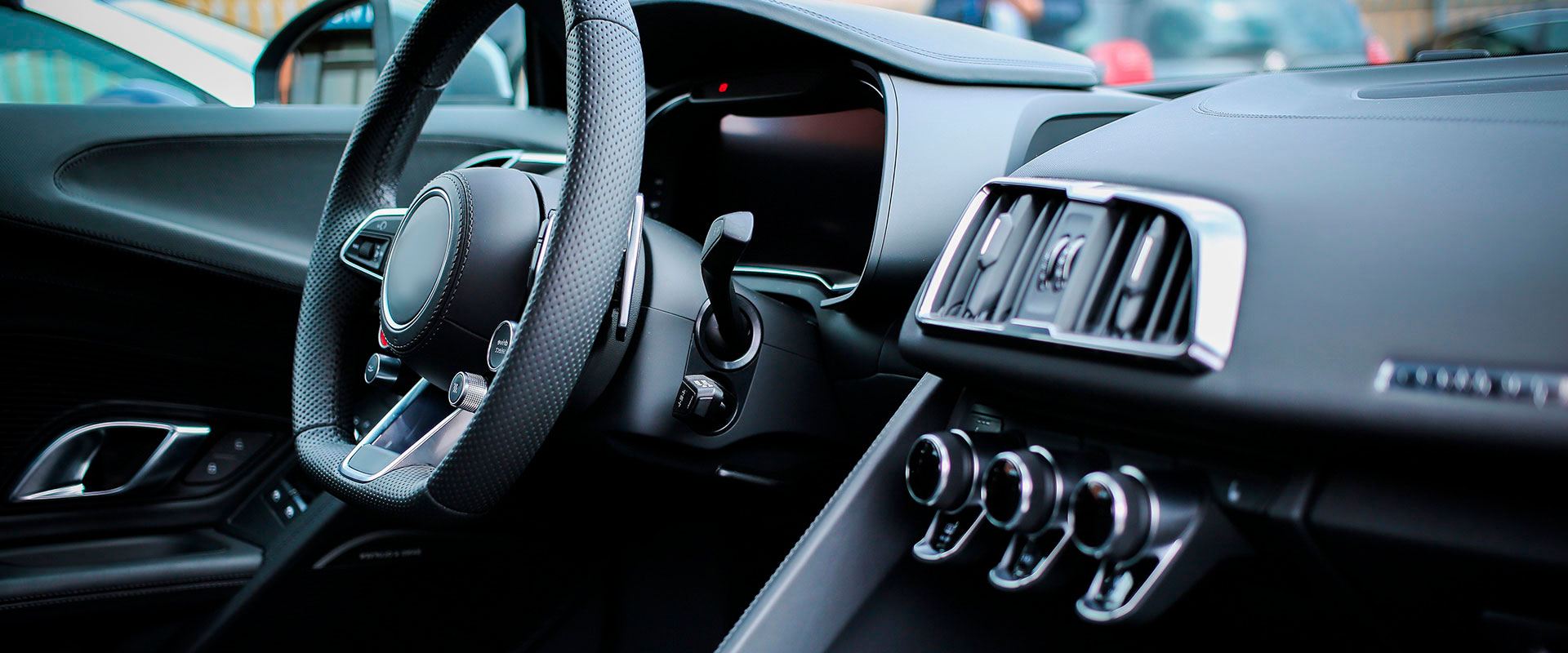 Ozonizzatore per interni auto